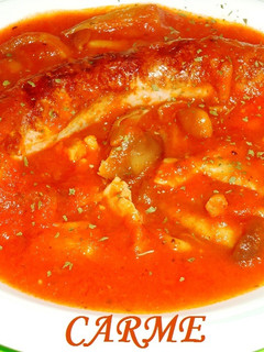 Una foto de Butifarra con setas variadas en salsa de tomate
