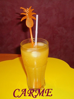 Foto principal de Refresco relajante con naranjada y jengibre