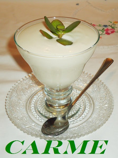 Una foto de Mousse de limón y lima