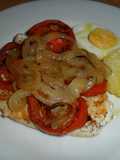 Pollo a la plancha con orejones de tomate