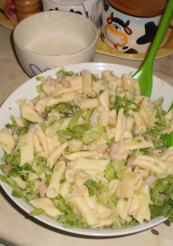 Una foto de Ensalada de pasta con salsa de mahonesa