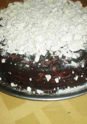 Una foto de Torta de chocolate y merengue