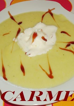 Una foto de Crema fria de calabacín a la vainilla