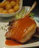 Cordero con salsa frutal
