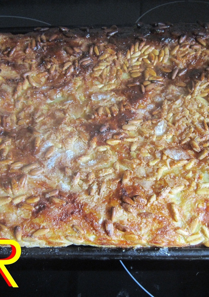 Una foto de Coca de San Juan de cabello de ángel