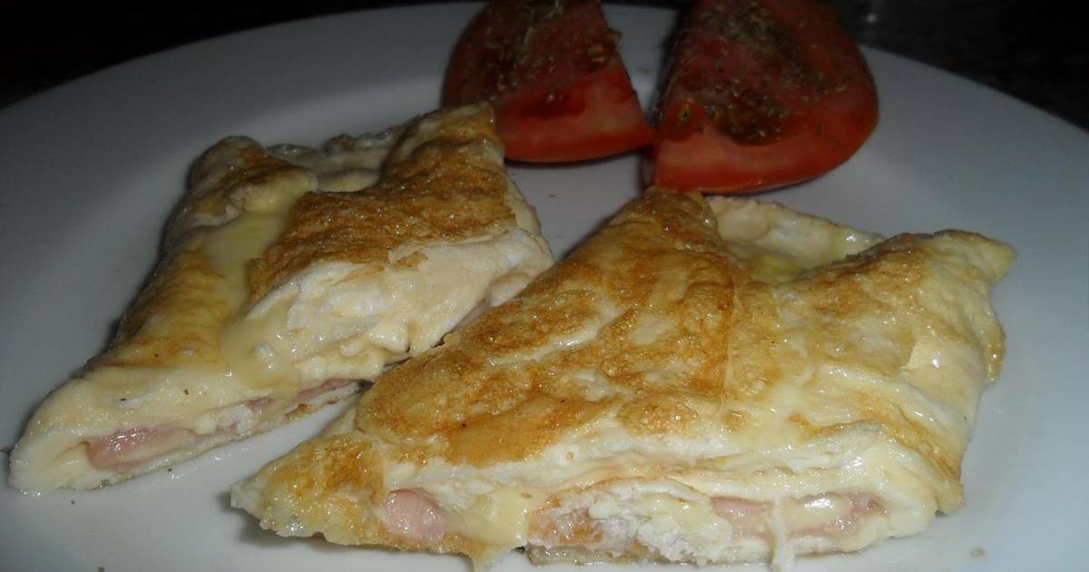 Omelette de jamón y queso con tomate al orégano Receta de Gabriela Diez-  Cookpad