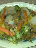 Fideos de harina de arroz con verduras