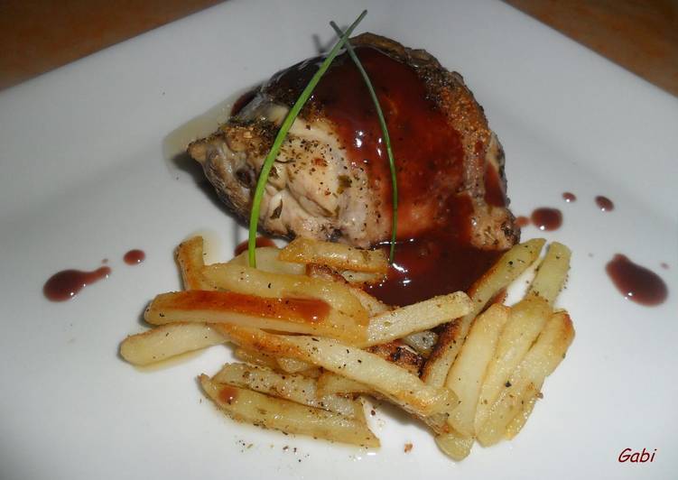 Pollo con salsa al vino tinto