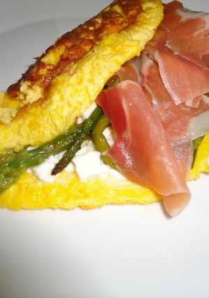 Una foto de Tortilla francesa rellena