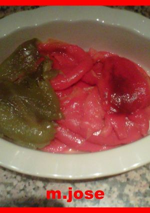 Una foto de Pimientos rojos asados