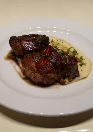 Una foto de Paleta de cerdo al horno