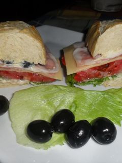 Una foto de Bocadillo de cabeza de cerdo