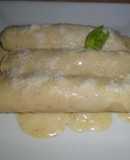 Canelones de pollo y salsa bechamel