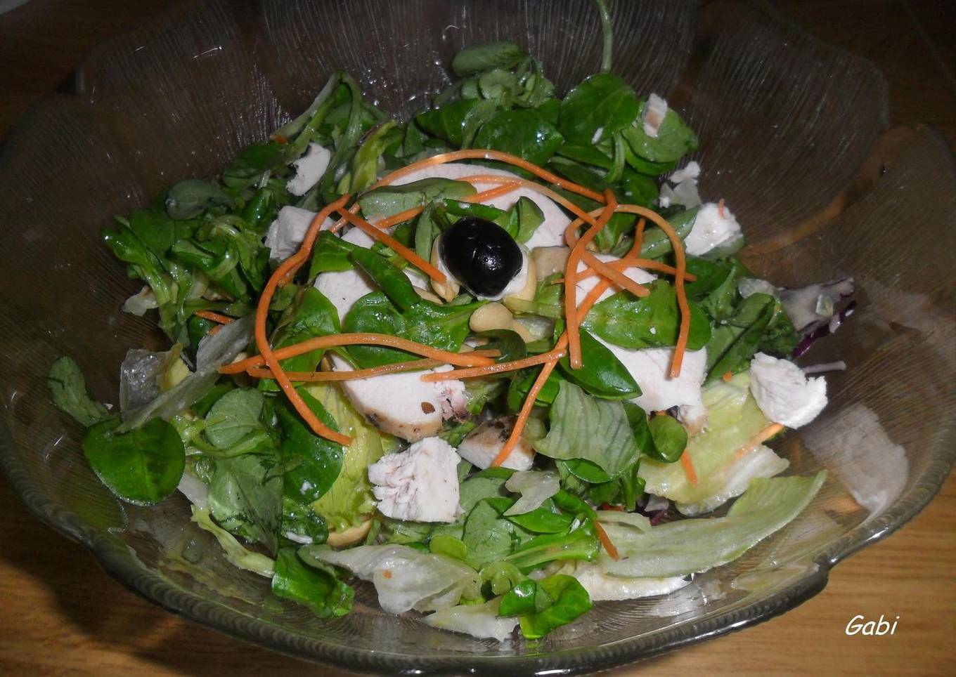 Ensalada de pollo y cacahuetes<br />