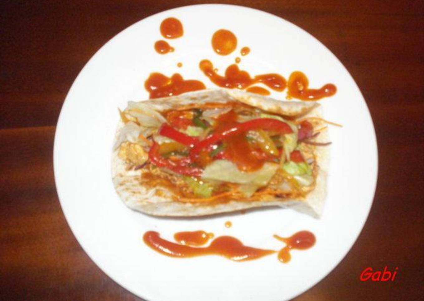 Fajitas de pollo con salsa picante de tomate<br />