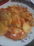 Guiso de alitas de pollo con papas y mostacholes
