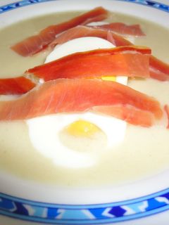 Una foto de Salmorejo de pepino