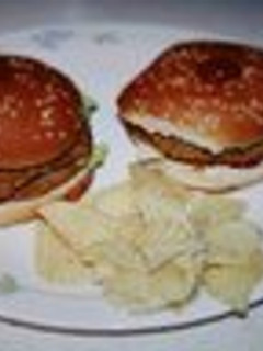 Una foto de Hamburguesas con queso parmesano