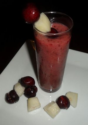 Una foto de Licuado de melón y cerezas