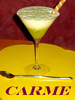 Una foto de Mousse de kiwi