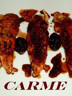 Una foto de Solomillos de pollo al Malbec