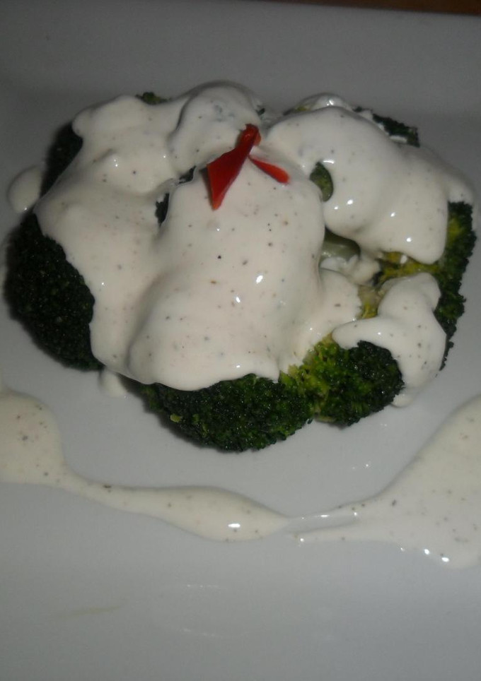 Una foto de Brócoli salteado a la crema ligera