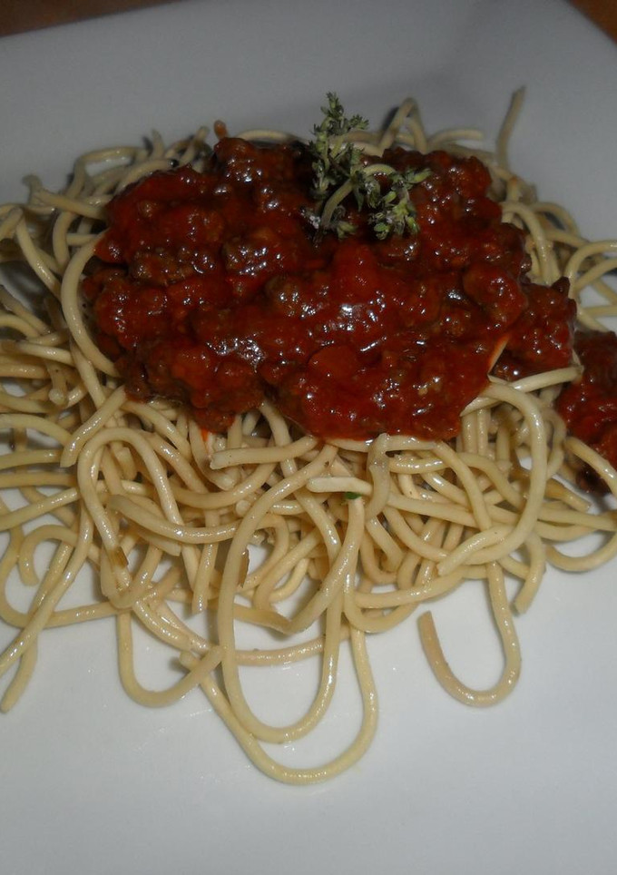 Una foto de Tallarines con salsa de tomates frescos