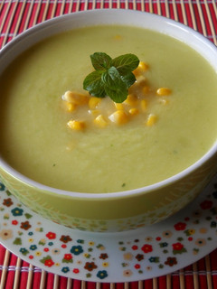 Una foto de Sopa fría de piña