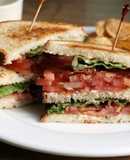 Sandwich de beicon, lechuga y tomate
