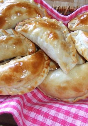 Una foto de Empanadillas de cerdo al romero horneadas
