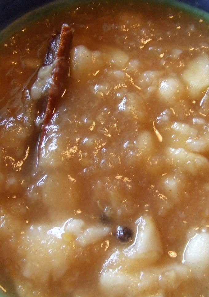 Una foto de Conserva casera de manzanas y peras