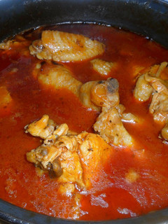 Una foto de Pollo en salsa picante de pimientos rojos