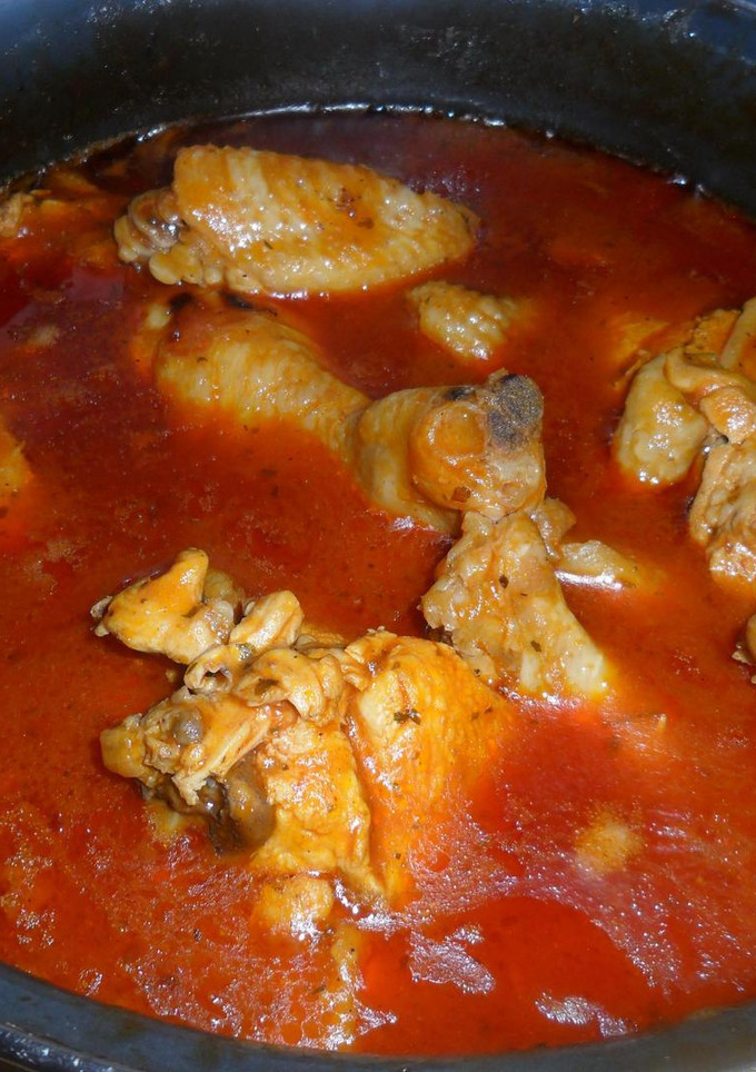 Una foto de Pollo en salsa picante de pimientos rojos