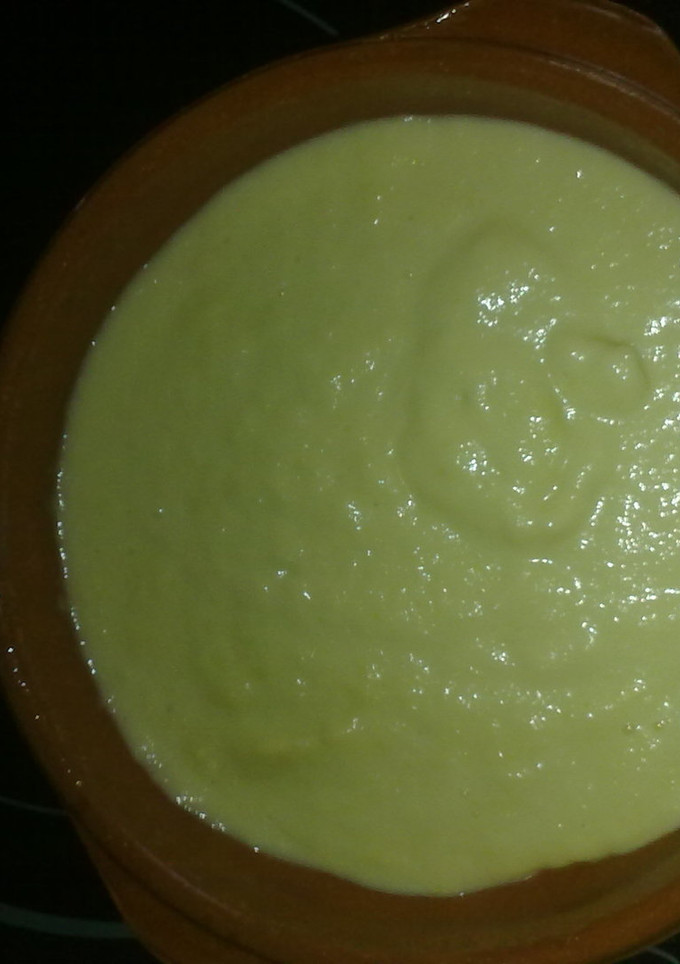 Una foto de Crema de calabacín y puerro