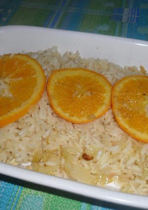 Una foto de Arroz a la naranja fácil