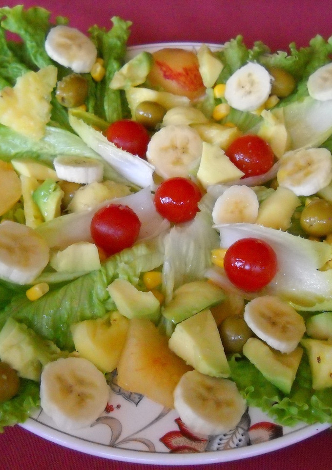 Una foto de Ensalada mixta con fruta