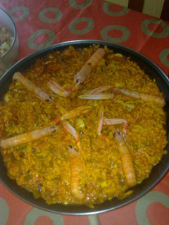 Una foto de Arroz con chirlas y cigalas