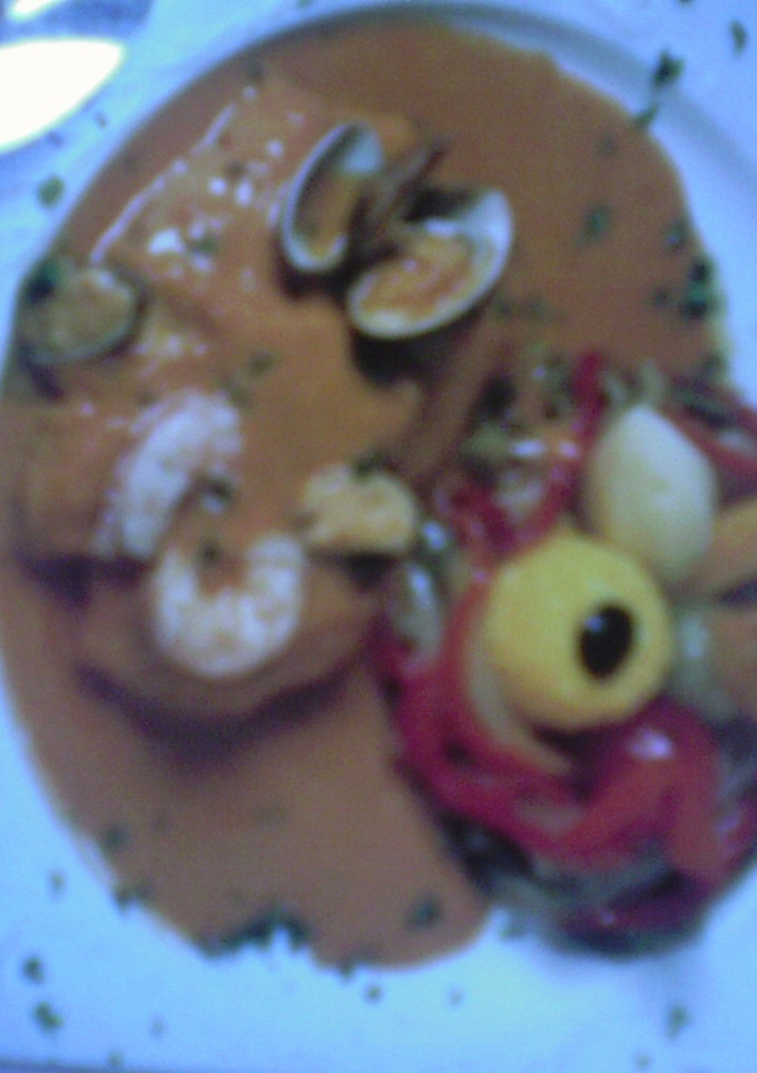 Una foto de Suprema de rape en salsa de marisco