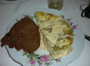 Una foto de Omelette de queso y picadillo de carne (microondas)