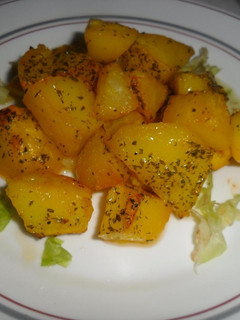 Una foto de Patatas doradas al azafrán