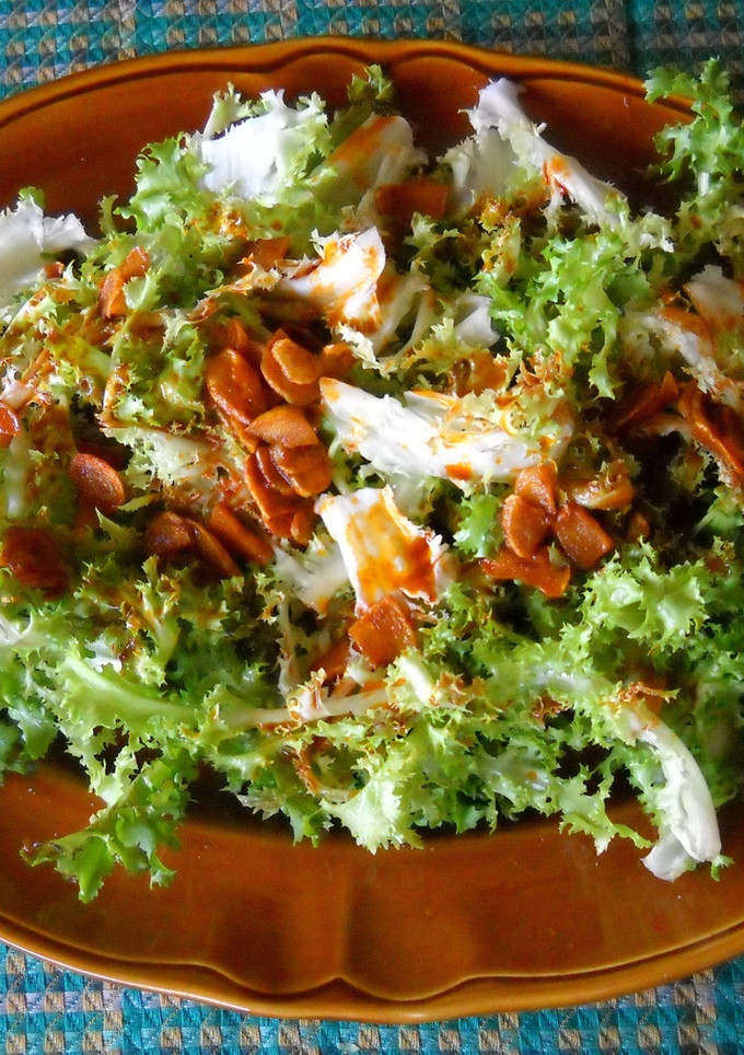 Una foto de Ensalada de escarola con ajo y pimentón