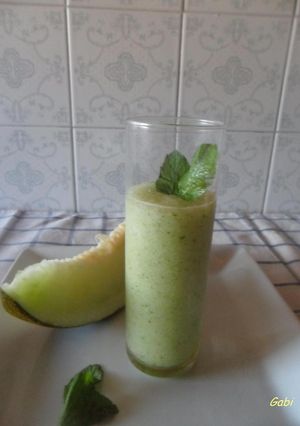 Una foto de Agua de melón con menta