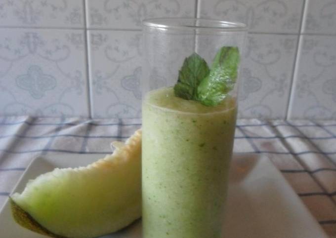 Agua de melón con menta Receta de Gabriela Diez- Cookpad