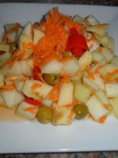 Una foto de Ensalada dietética con frutas