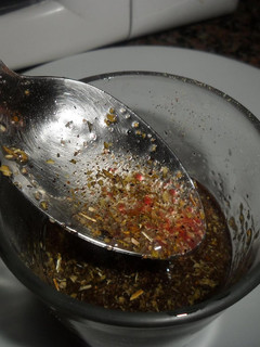 Una foto de Chimichurri con vino tinto