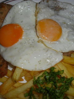 Foto principal de Milanesa a caballo con papas fritas