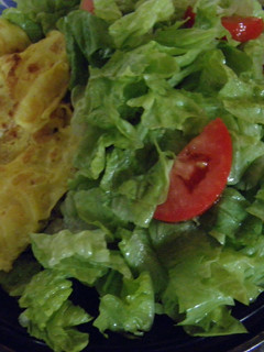 Una foto de Omelette de queso roquefort y nuez