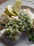 Filetes de bacalao fresco con picada verde 