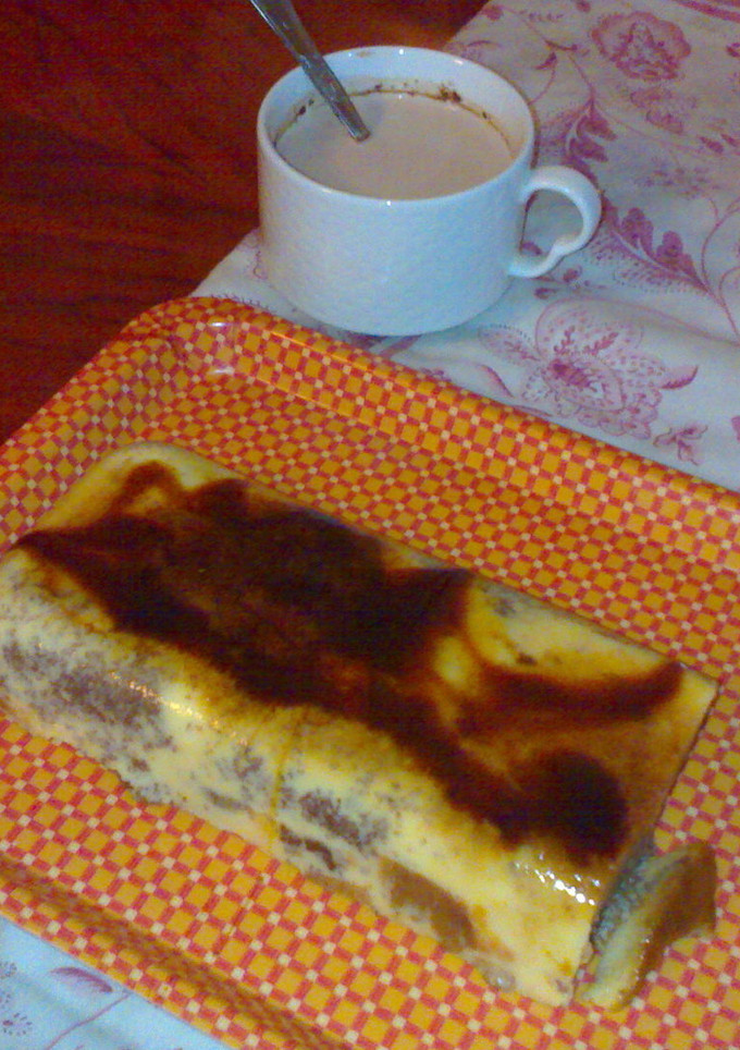 Una foto de Flan con bizcocho