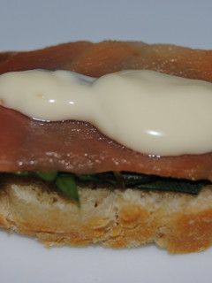 Una foto de Salmón tártaro